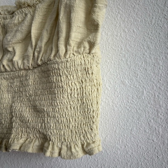 Bershka Pale Greenish Yellow 100% Cotton Ruffled Smocked Crop Top - Picture 3 of 5